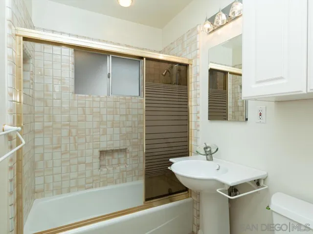 4019 Taos Drive, San Diego, California 92117