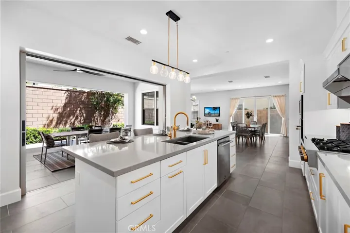 220 Parkwood, Irvine, California 92620