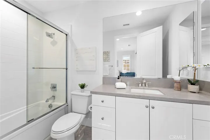 220 Parkwood, Irvine, California 92620