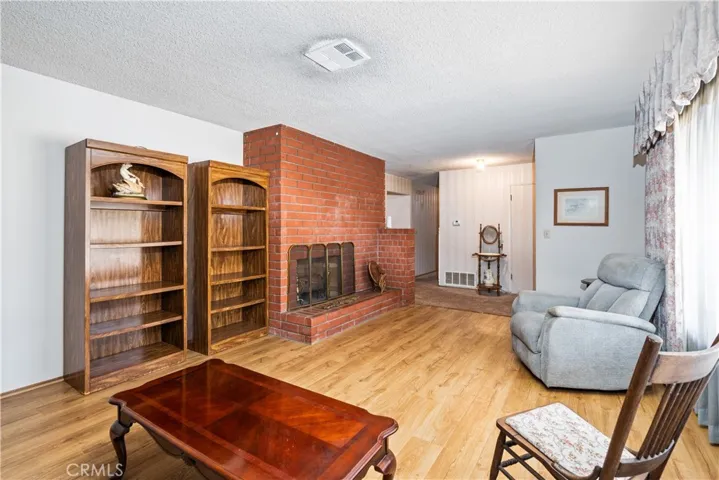 10853 Locust Avenue, Bloomington, California 92316