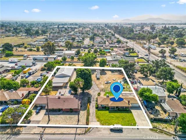 10853 Locust Avenue, Bloomington, California 92316