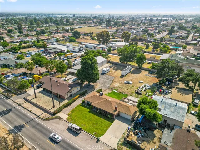 10853 Locust Avenue, Bloomington, California 92316