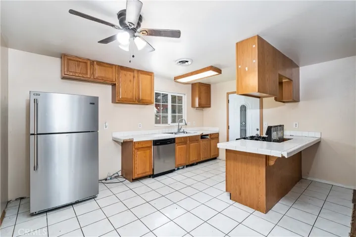 10853 Locust Avenue, Bloomington, California 92316