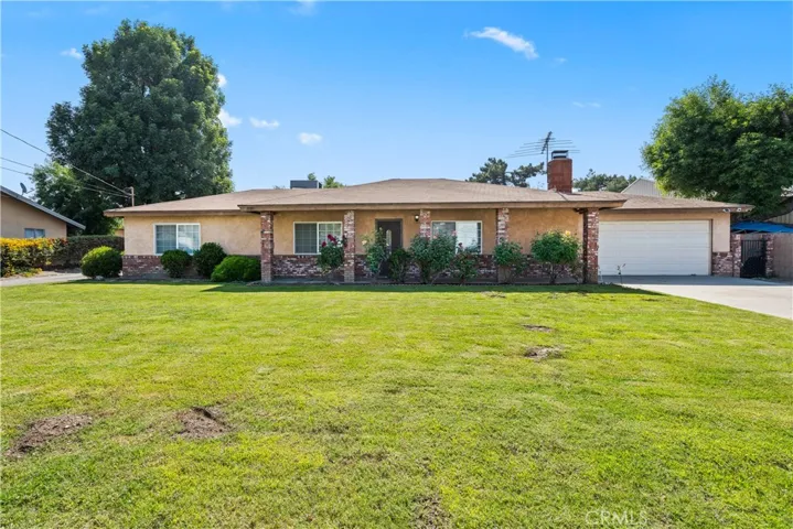 10853 Locust Avenue, Bloomington, California 92316