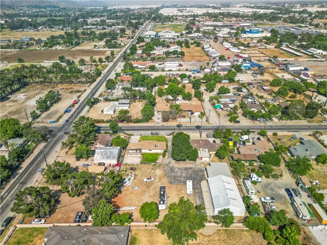 10853 Locust Avenue, Bloomington, California 92316