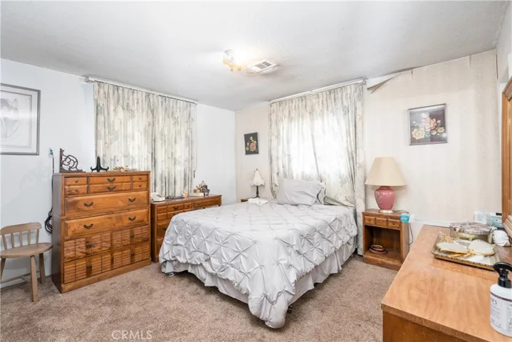 10853 Locust Avenue, Bloomington, California 92316
