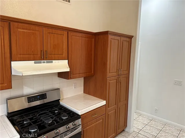 1006 E L Street, Wilmington, California 90744