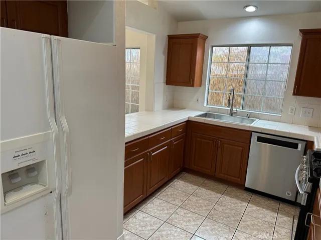 1006 E L Street, Wilmington, California 90744
