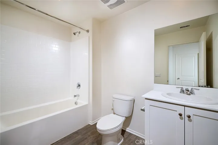 1274 Universal Way, Hemet, California 92543