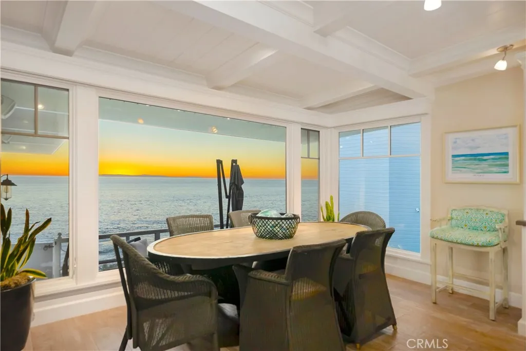 31678 Seacove Drive, Laguna Beach, California 92651 home-pic-16