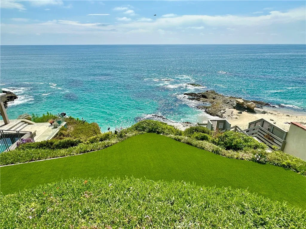 31678 Seacove Drive, Laguna Beach, California 92651 home-pic-7