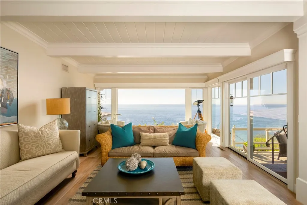 31678 Seacove Drive, Laguna Beach, California 92651 home-pic-13