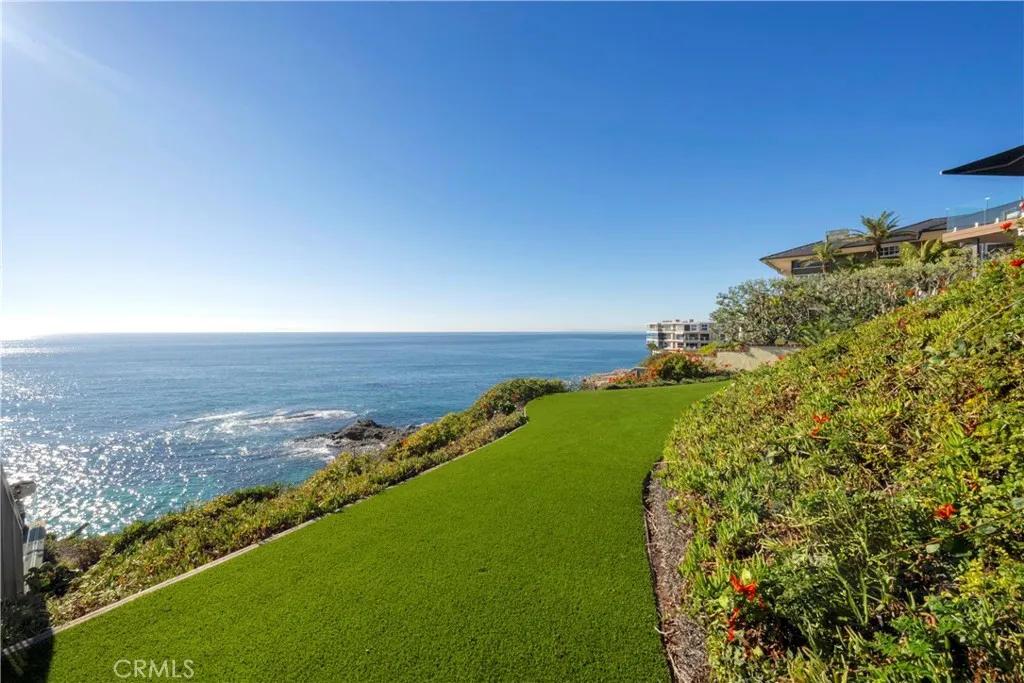 31678 Seacove Drive, Laguna Beach, California 92651 home-pic-48