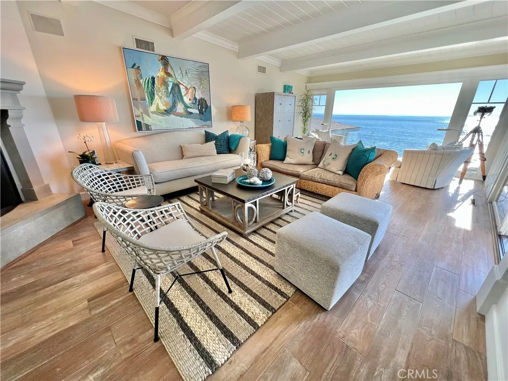 31678 Seacove Drive, Laguna Beach, California 92651 home-pic-12