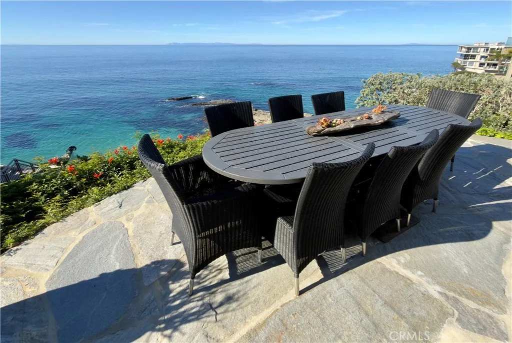 31678 Seacove Drive, Laguna Beach, California 92651 home-pic-39
