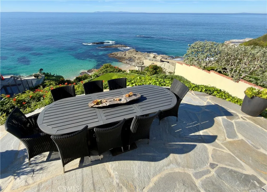 31678 Seacove Drive, Laguna Beach, California 92651 home-pic-5
