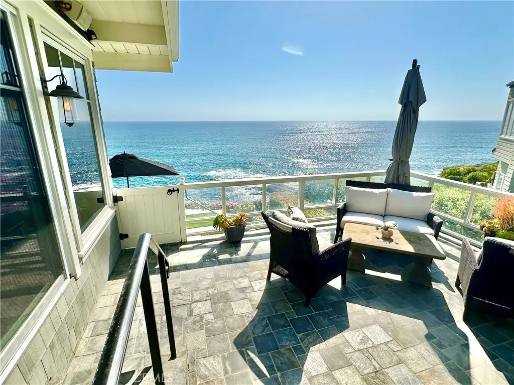 31678 Seacove Drive, Laguna Beach, California 92651 home-pic-33