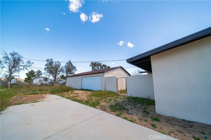 16925 Foothill Avenue, Edwards, California 93523