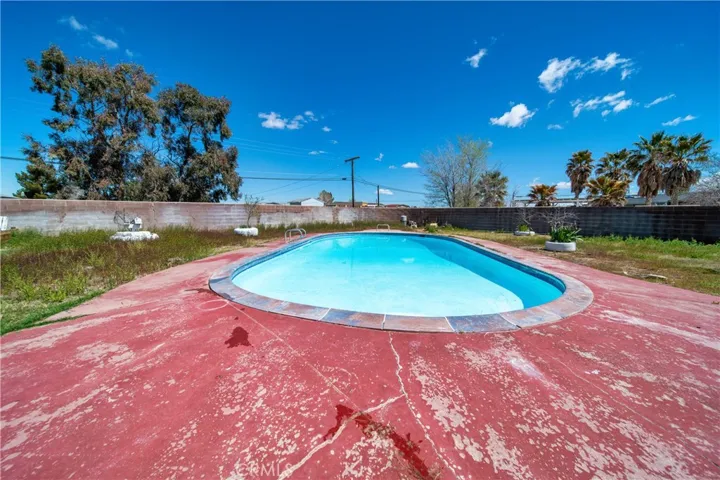 16925 Foothill Avenue, Edwards, California 93523
