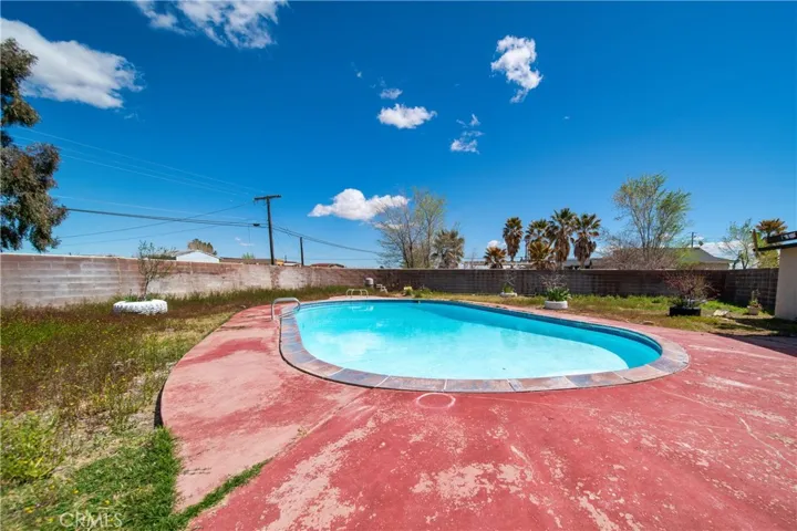 16925 Foothill Avenue, Edwards, California 93523