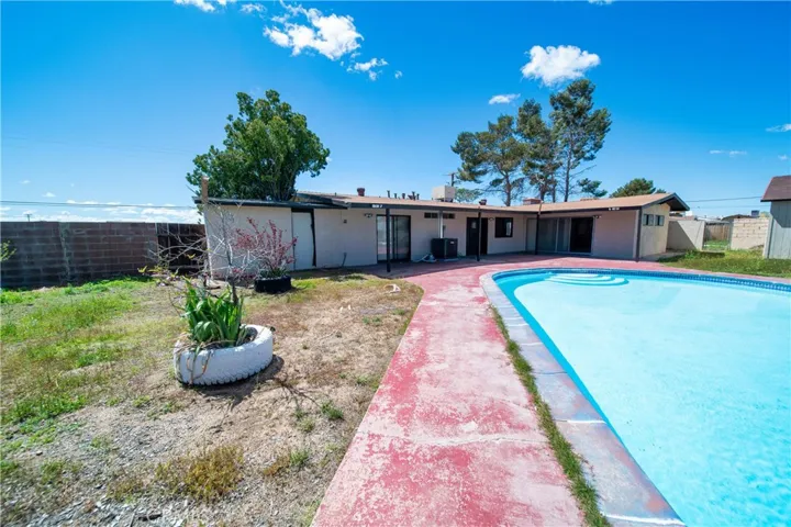 16925 Foothill Avenue, Edwards, California 93523