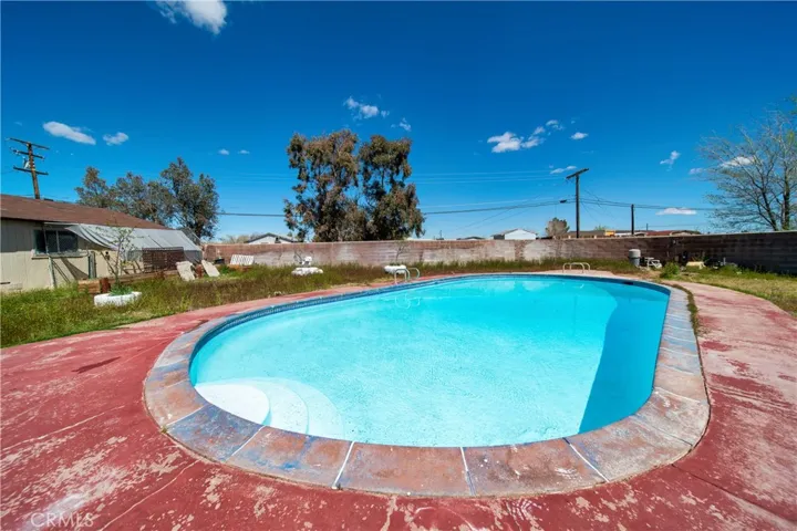 16925 Foothill Avenue, Edwards, California 93523