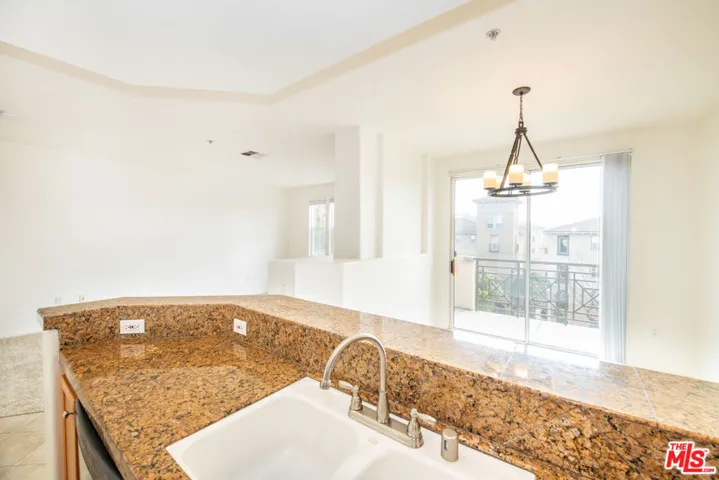 13075 Pacific 410, Playa Vista, California 90094
