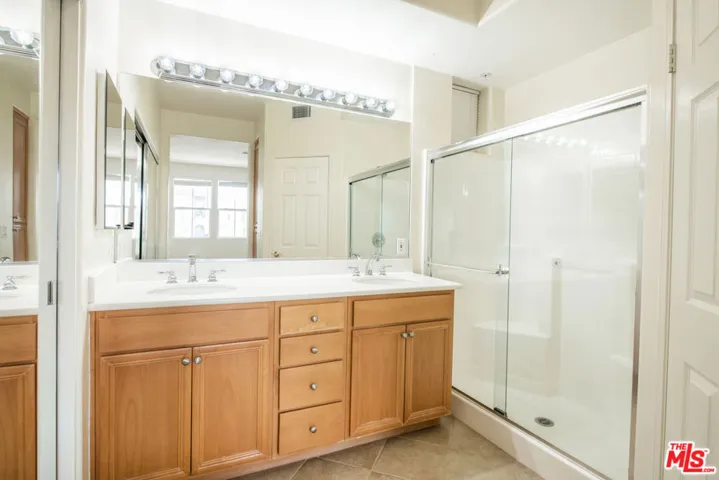13075 Pacific 410, Playa Vista, California 90094