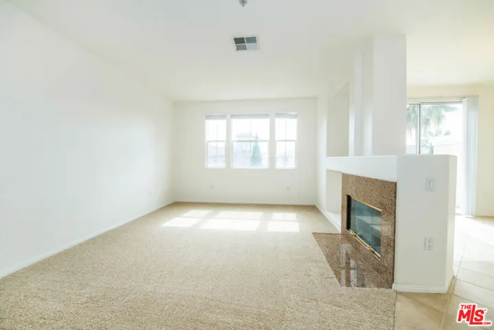 13075 Pacific 410, Playa Vista, California 90094