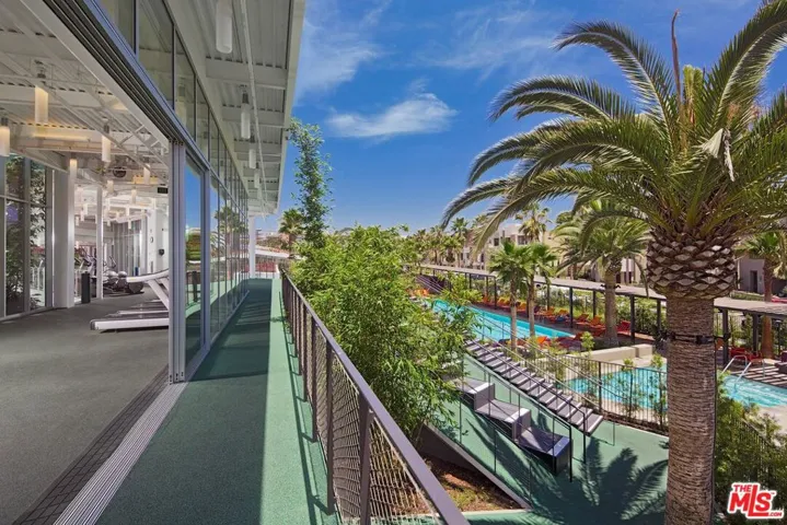 13075 Pacific 410, Playa Vista, California 90094
