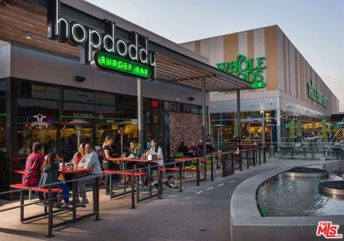13075 Pacific 410, Playa Vista, California 90094