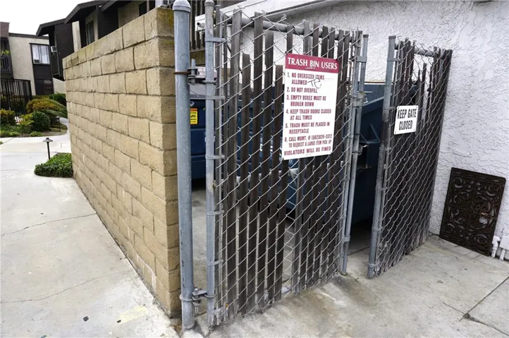 mandate trash area