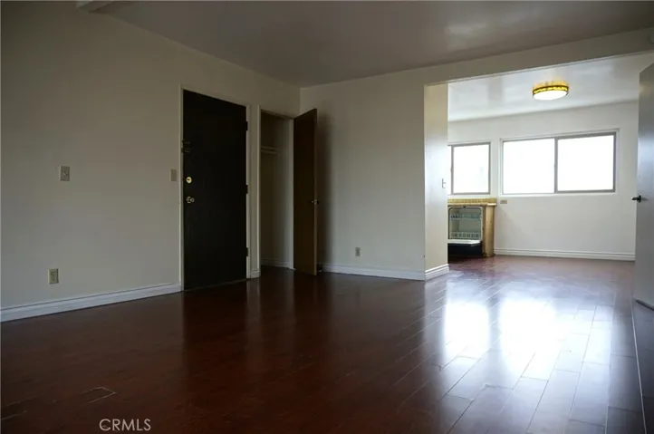 living room to dining area
