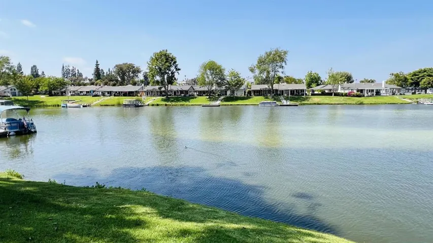 1034 La Tierra Drive, San Marcos, California 92078