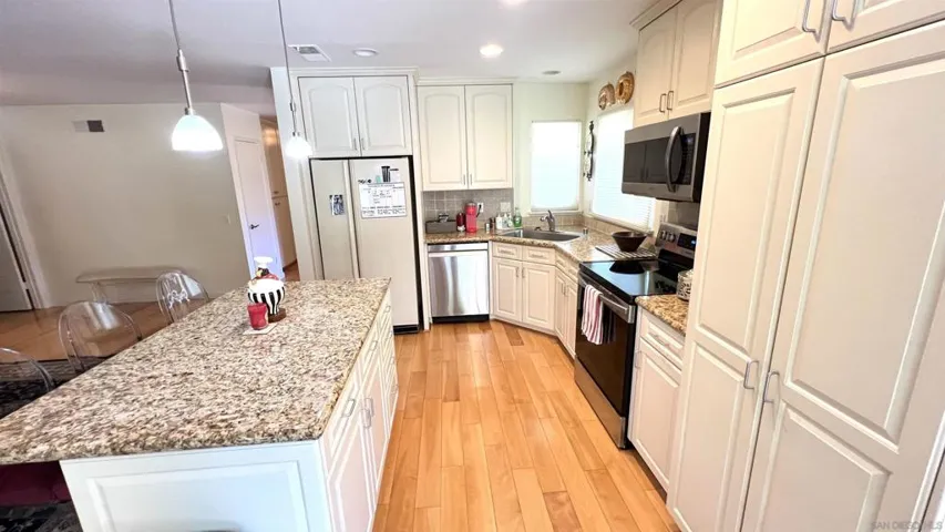 1034 La Tierra Drive, San Marcos, California 92078