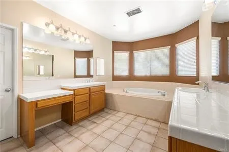 4371 Gardenwood Lane, Riverside, California 92505
