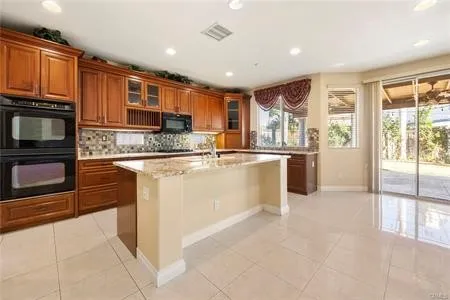 4371 Gardenwood Lane, Riverside, California 92505