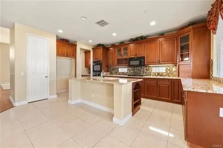 4371 Gardenwood Lane, Riverside, California 92505