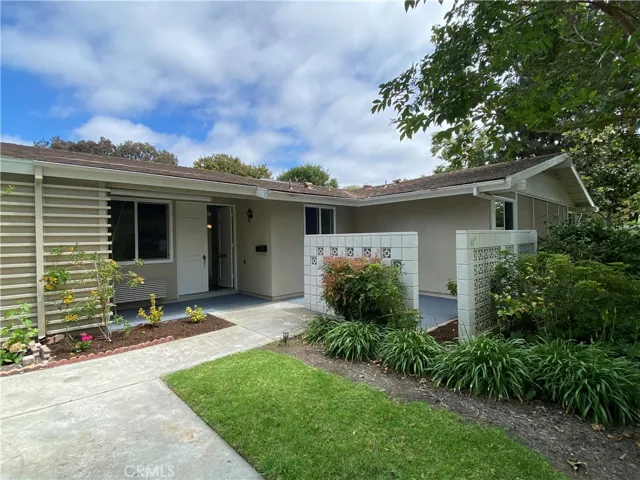 756 Avenida Majorca F, Laguna Woods, California 92637