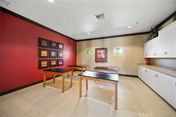 512 Heathers Street, Hemet, California 92543