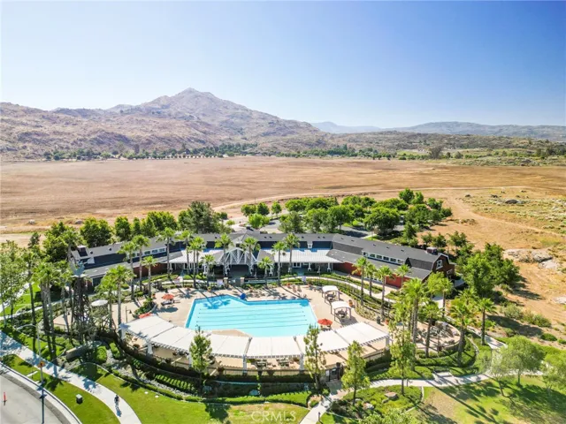 Community pool