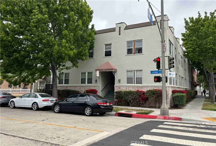 406 Linden