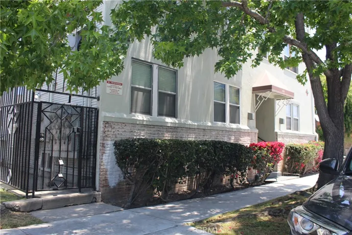 406 Linden Avenue, Long Beach, California 90802