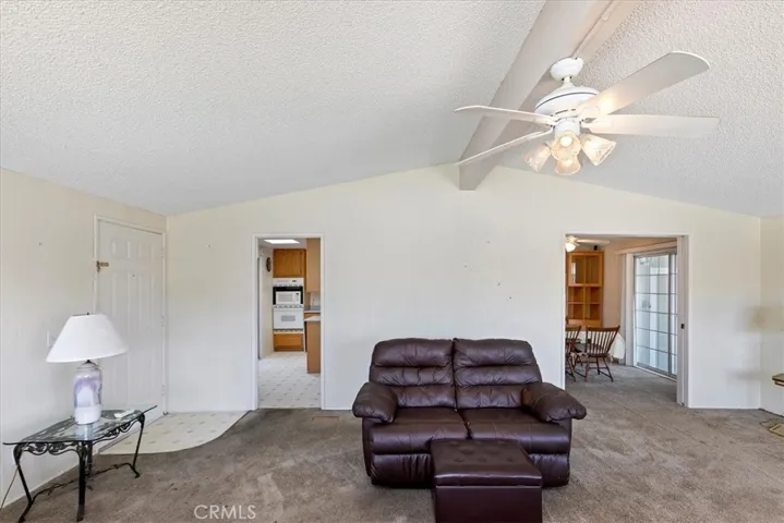 585 De Soto Drive, Hemet, California 92543