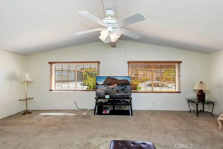 585 De Soto Drive, Hemet, California 92543