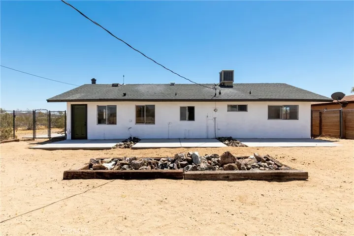 5050 1st Street E, Joshua Tree, California 92252