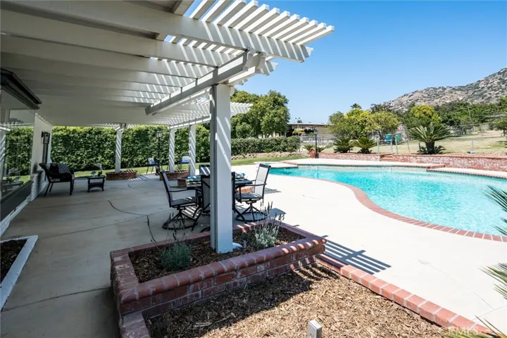 2313 Hillside Avenue, Norco, California 92860