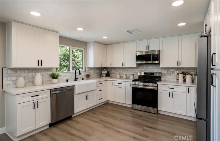 2313 Hillside Avenue, Norco, California 92860