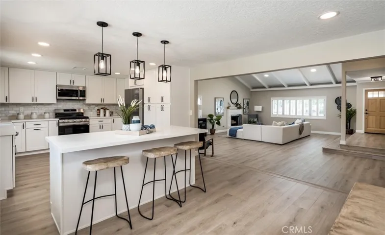2313 Hillside Avenue, Norco, California 92860