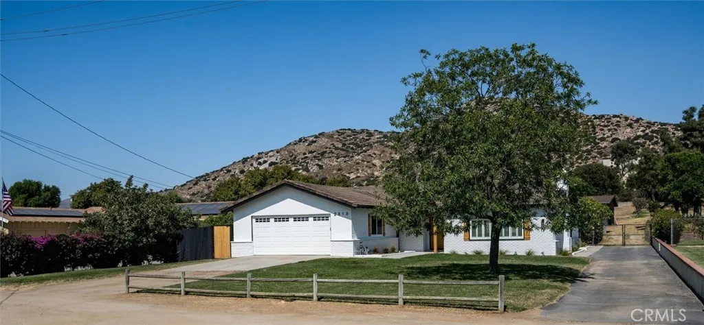 2313 Hillside Avenue, Norco, California 92860